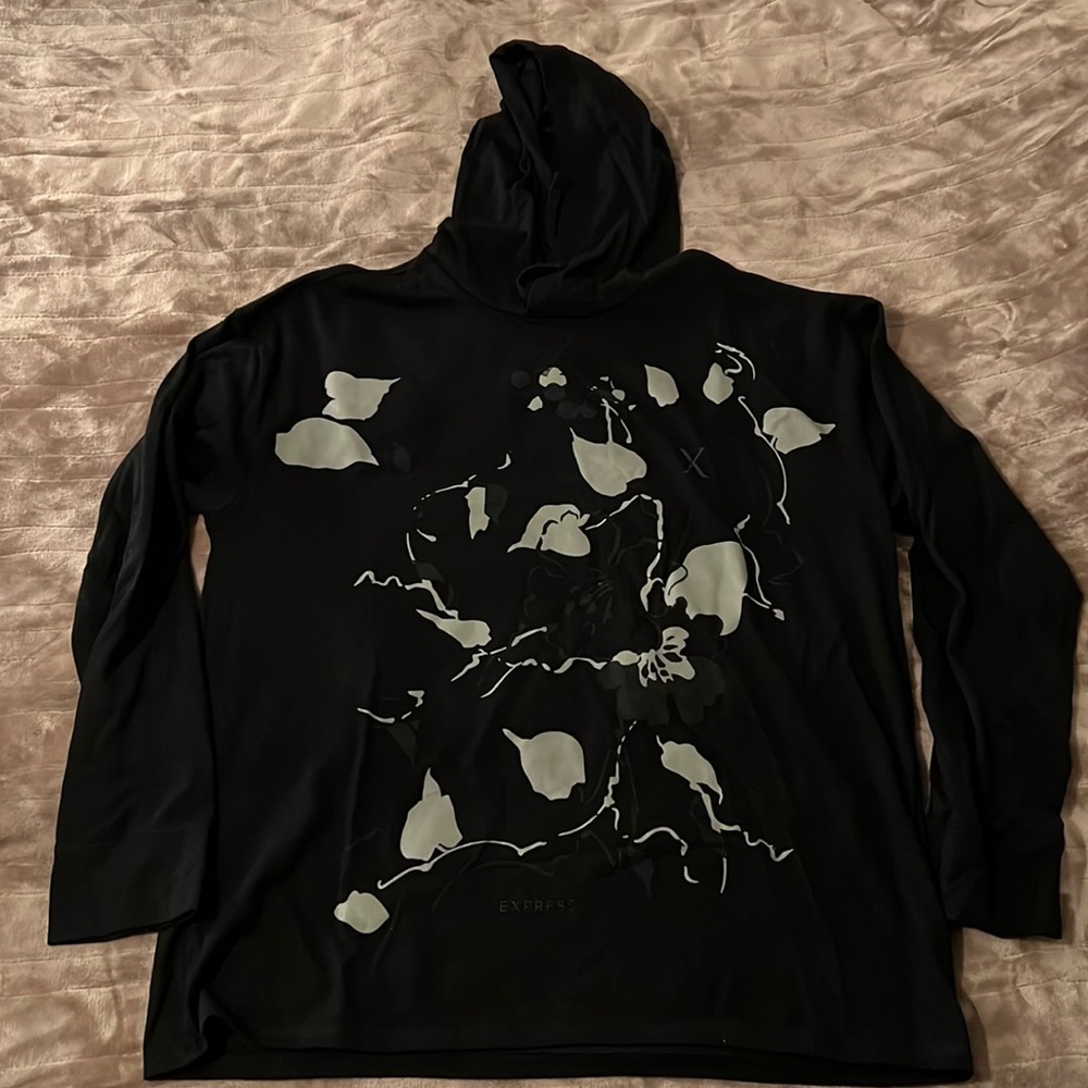 T-Shirt Hoodie